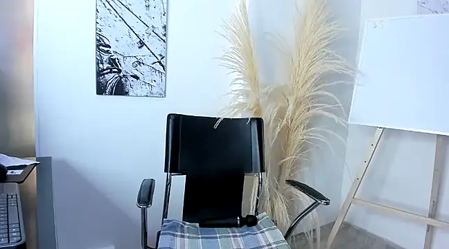 africa holmes online show from February 27, 2025, 1:48 am