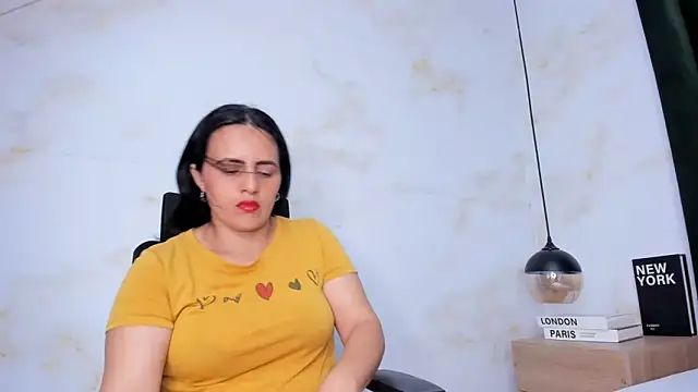 africa holmes online show from September 11, 2025, 1:49 am