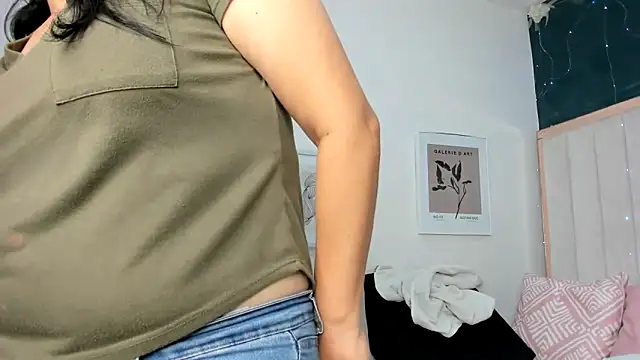 africa holmes online show from September 16, 2025, 1:39 am