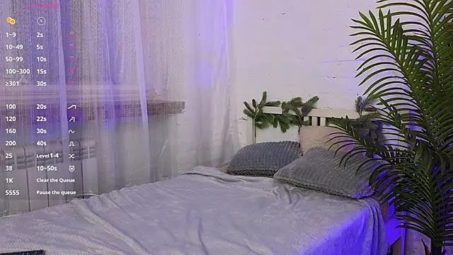 Snapshot of KAREN_NIX chatting on January 7, 2025, 1:24 pm KAREN NIX online show from January 7, 2025, 1:24 pm