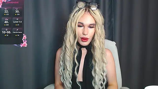 Snapshot of Cassie_Bae chatting on January 7, 2025, 4:27 pm Cassie Bae online show from January 7, 2025, 4:27 pm