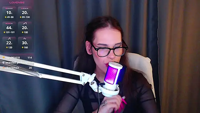 Snapshot of Cassie_Bae chatting on March 4, 2025, 12:07 am Cassie Bae online show from March 4, 2025, 12:07 am