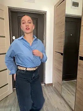 Snapshot of mi_michelle chatting on March 17, 2025, 6:32 pm mi michelle online show from March 17, 2025, 6:32 pm