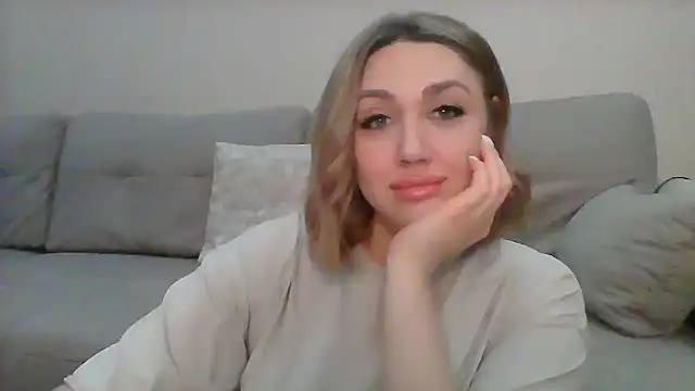 VickyLove047 online show from January 9, 2025, 5:23 am