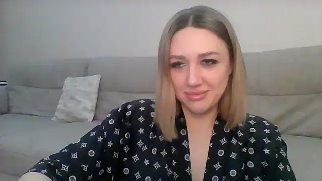 VickyLove047 online show from February 7, 2025, 6:56 pm