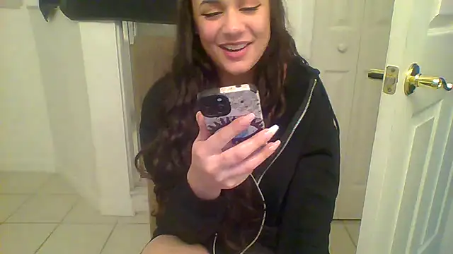 tendertormentt online show from January 30, 2025, 11:45 pm