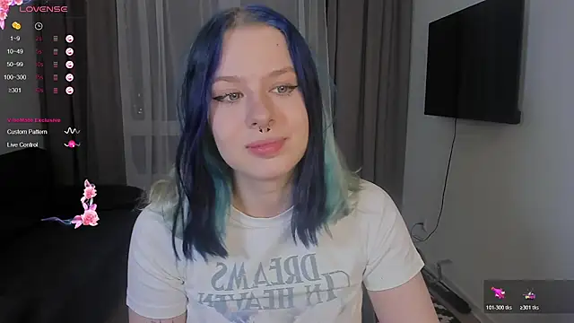 tender kiitty online show from January 12, 2026, 10:37 pm