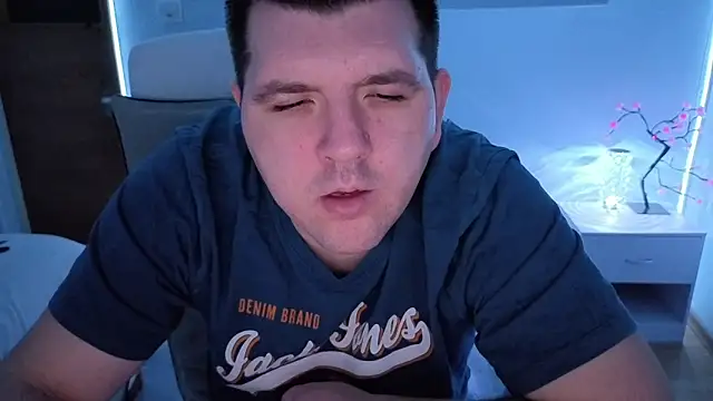 Snapshot of JasonJacks chatting on February 4, 2026, 3:12 am JasonJacks online show from February 4, 2026, 3:12 am