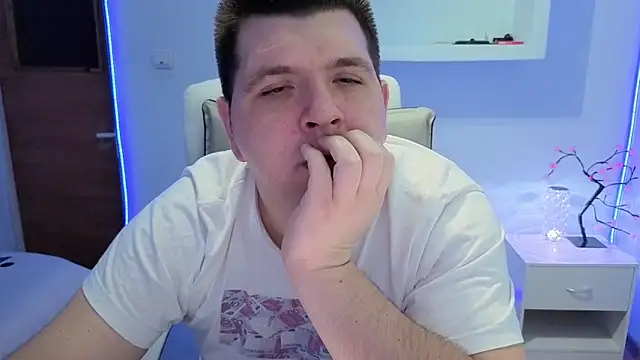 Snapshot of JasonJacks chatting on February 8, 2026, 7:12 am JasonJacks online show from February 8, 2026, 7:12 am