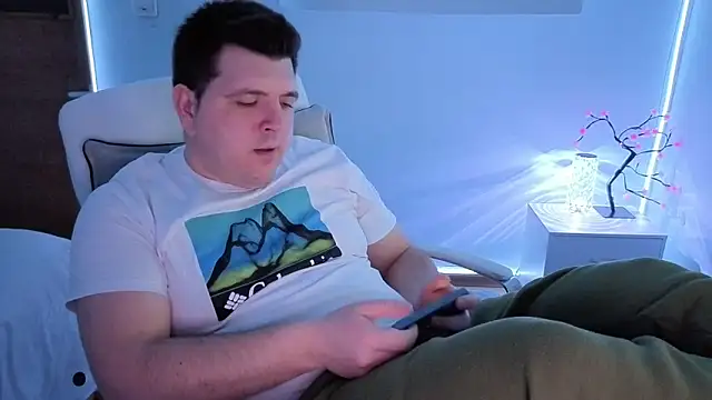 Snapshot of JasonJacks chatting on February 17, 2026, 6:10 am JasonJacks online show from February 17, 2026, 6:10 am