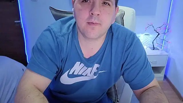 Snapshot of JasonJacks chatting on April 2, 2026, 6:38 pm JasonJacks online show from April 2, 2026, 6:38 pm