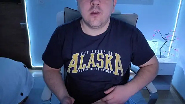 Snapshot of JasonJacks chatting on April 7, 2026, 3:07 am JasonJacks online show from April 7, 2026, 3:07 am