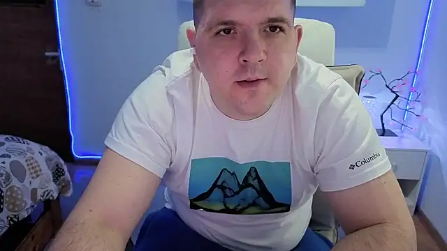 Snapshot of JasonJacks chatting on April 9, 2026, 6:19 am JasonJacks online show from April 9, 2026, 6:19 am