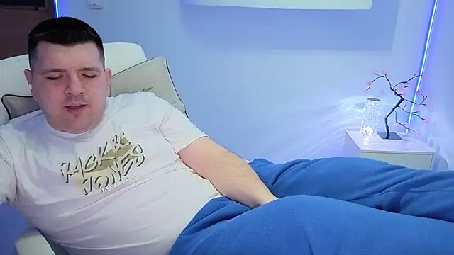 Snapshot of JasonJacks chatting on April 10, 2026, 5:06 pm JasonJacks online show from April 10, 2026, 5:06 pm