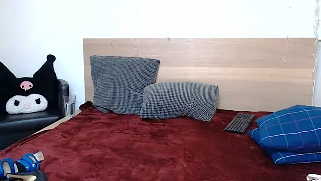 Snapshot of LexyLuuv chatting on February 5, 2026, 8:52 am LexyLuuv online show from February 5, 2026, 8:52 am