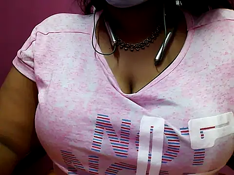 Snapshot of Tamilsathya2024 chatting on February 12, 2025, 4:33 pm Tamilsathya2024 online show from February 12, 2025, 4:33 pm