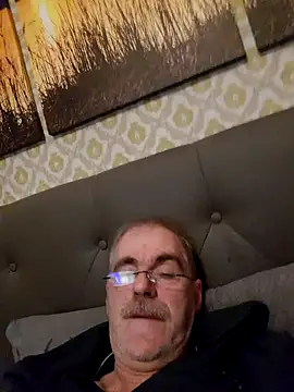 Snapshot of farock chatting on January 1, 2025, 2:31 pm farock online show from January 1, 2025, 2:31 pm