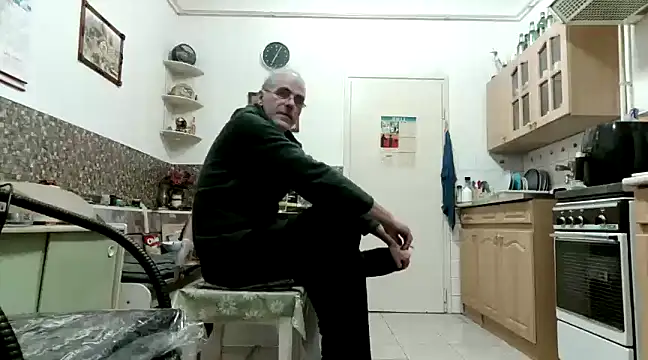 Snapshot of farock chatting on January 1, 2025, 6:06 pm farock online show from January 1, 2025, 6:06 pm