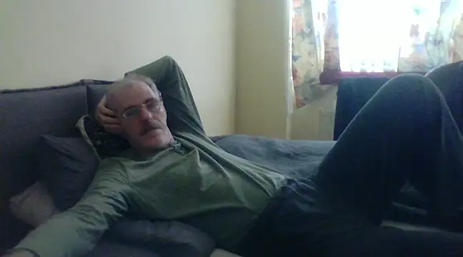 Snapshot of farock chatting on February 2, 2025, 8:46 am farock online show from February 2, 2025, 8:46 am