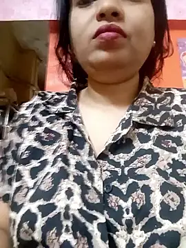 sunita-doll online show from December 18, 2025, 1:44 am