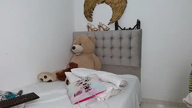 Snapshot of Sexy_Lia_ chatting on October 8, 2025, 1:47 am Sexy Lia  online show from October 8, 2025, 1:47 am