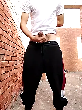 Snapshot of big_cock2182 chatting on February 17, 2026, 2:24 pm big cock2182 online show from February 17, 2026, 2:24 pm