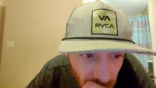 Huntzg23 online show from December 15, 2025, 1:32 am