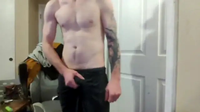 Huntzg23 online show from April 10, 2026, 5:06 pm