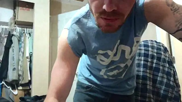 Snapshot of Huntzg23 chatting on May 19, 2026, 7:53 pm Huntzg23 online show from May 19, 2026, 7:53 pm