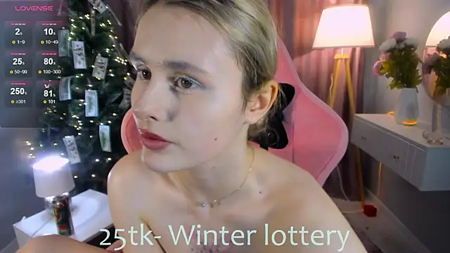 Molly Toads online show from December 31, 2024, 2:36 pm