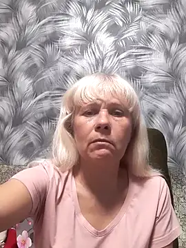 sakura blonde online show from November 11, 2025, 8:09 pm