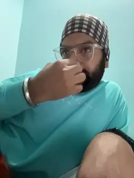 Arsh Loves Luv online show from December 21, 2025, 10:06 pm