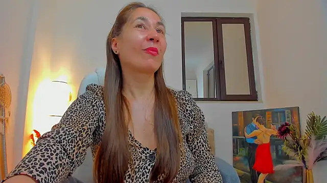 Snapshot of Julya_Anna chatting on May 24, 2026, 3:55 am Julya Anna online show from May 24, 2026, 3:55 am