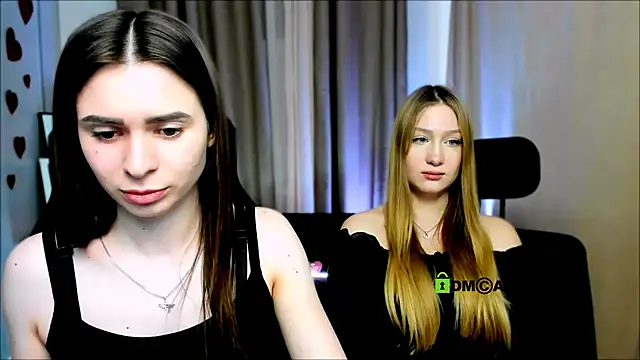 Snapshot of playful_sophie chatting on February 18, 2025, 5:10 pm playful sophie online show from February 18, 2025, 5:10 pm