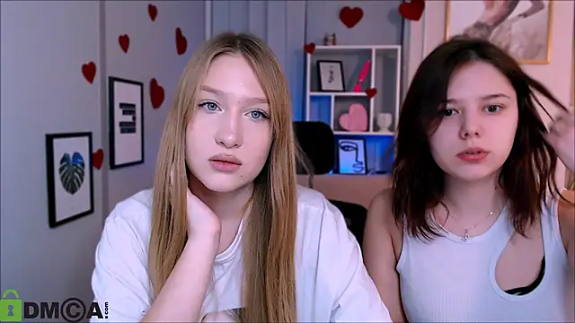 Snapshot of playful_sophie chatting on March 4, 2025, 8:27 pm playful sophie online show from March 4, 2025, 8:27 pm