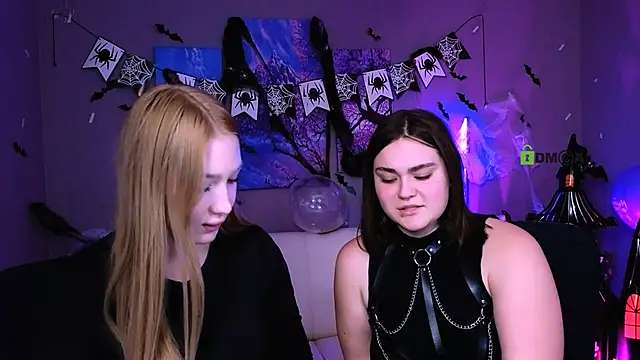 Snapshot of playful_sophie chatting on October 28, 2025, 11:18 pm playful sophie online show from October 28, 2025, 11:18 pm