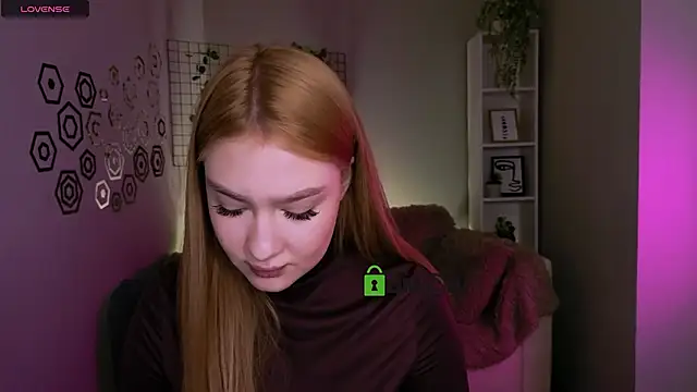 Snapshot of playful_sophie chatting on February 2, 2026, 8:51 pm playful sophie online show from February 2, 2026, 8:51 pm