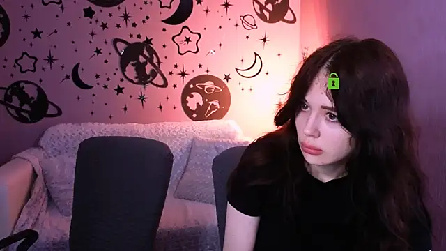 playful sophie online show from May 6, 2026, 7:19 pm
