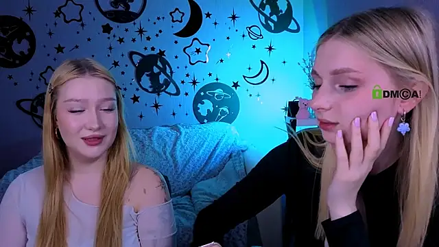 playful sophie online show from May 28, 2026, 7:11 pm