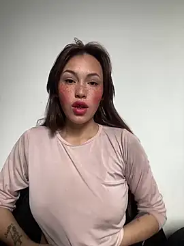 eriika deep  online show from February 23, 2025, 1:32 pm