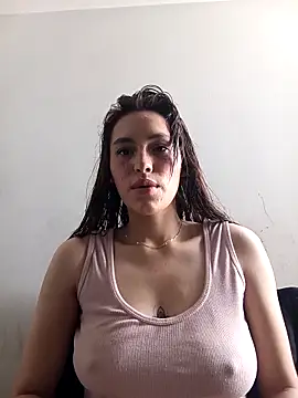 eriika deep  online show from December 17, 2025, 3:51 pm