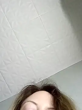 KattyLuuu online show from April 9, 2026, 9:31 pm