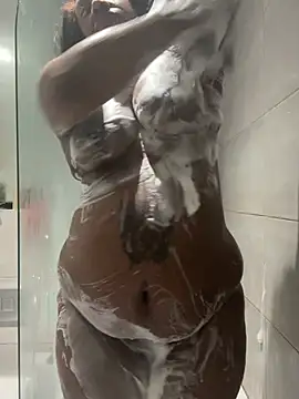 LavenderBuxton online show from April 3, 2026, 11:41 am