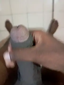 Snapshot of tharu111111 chatting on March 5, 2025, 12:11 pm tharu111111 online show from March 5, 2025, 12:11 pm