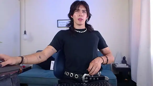 Snapshot of andreey50 chatting on December 20, 2024, 8:12 pm andreey50 online show from December 20, 2024, 8:12 pm