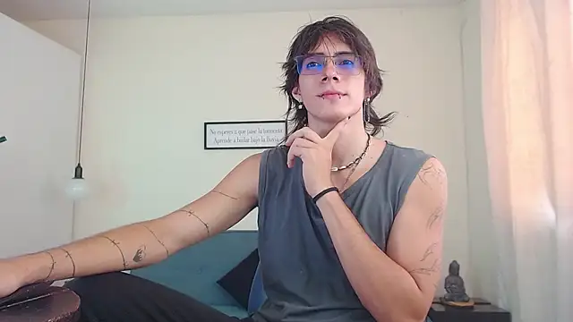 Snapshot of andreey50 chatting on March 13, 2025, 8:11 pm andreey50 online show from March 13, 2025, 8:11 pm