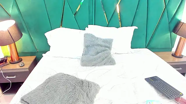 Tamara Myller online show from March 18, 2025, 12:36 pm