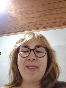 chloe prg online show from March 11, 2026, 2:28 am