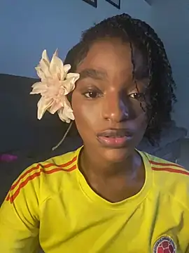 Snapshot of Zizi-campbel chatting on February 8, 2025, 12:50 pm Zizi-campbel online show from February 8, 2025, 12:50 pm