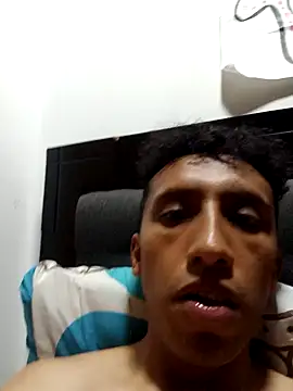 Snapshot of Alex-col chatting on January 21, 2025, 12:15 am Alex-col online show from January 21, 2025, 12:15 am